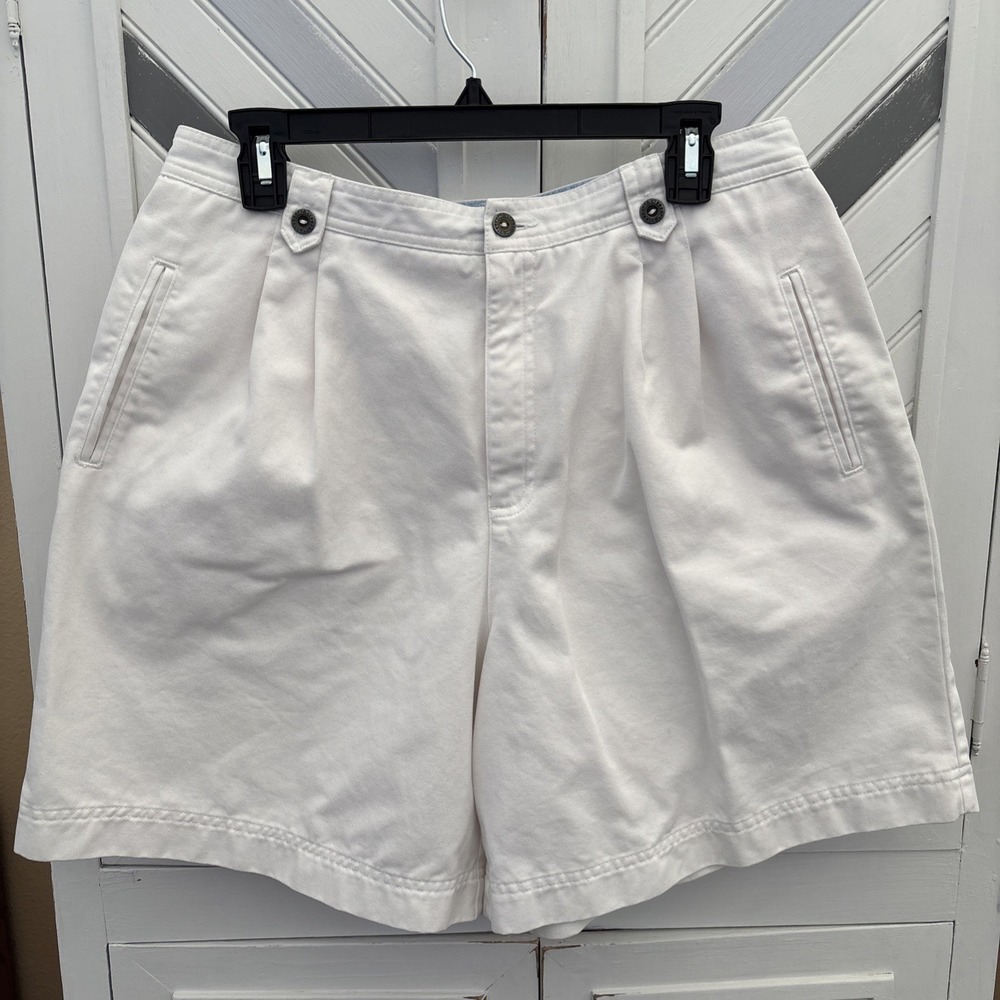 Liz Claiborne Lizsport Women's Petite 16 White Pleated Boyfriend Shorts